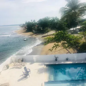 Hotel Colombus, Aguada
